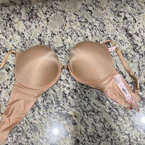 Victoria's Secret Bombshell Nude Underwire Bra NWT 36C